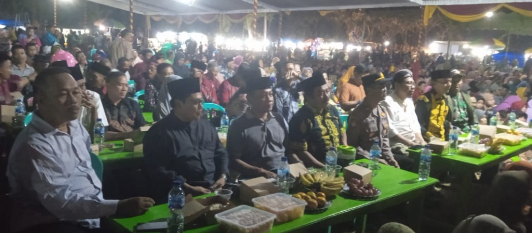 Nonton wayang kulit bareng Forkopinca kecamatan Malo