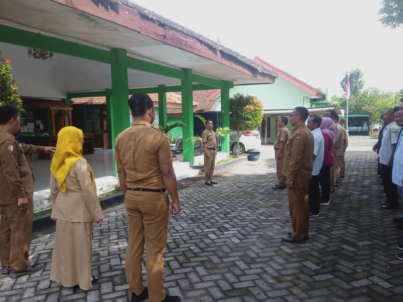 Apel pagi