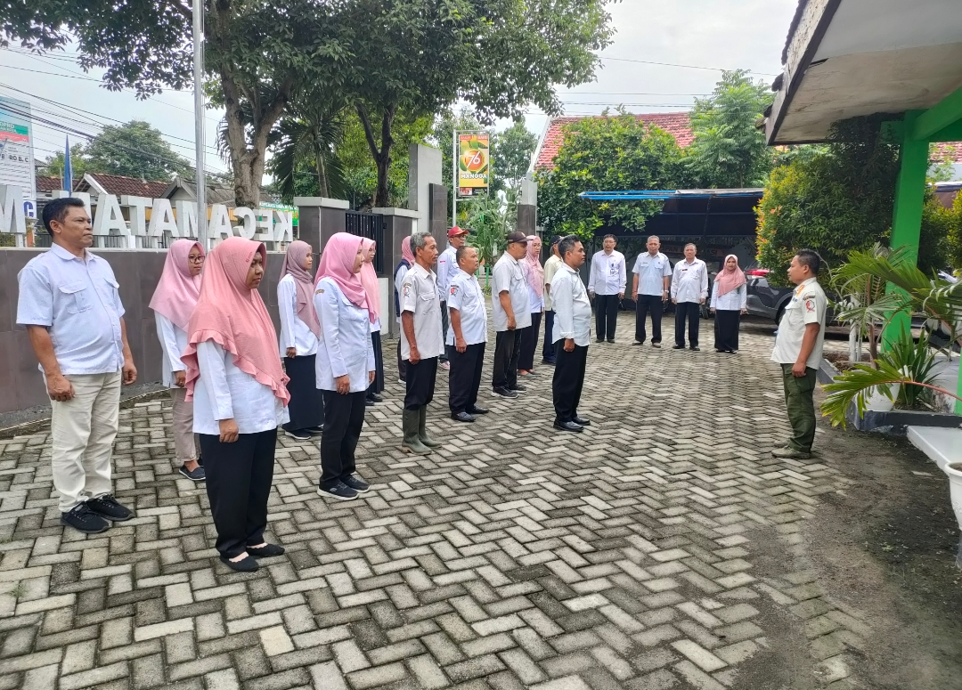 Apel pagi