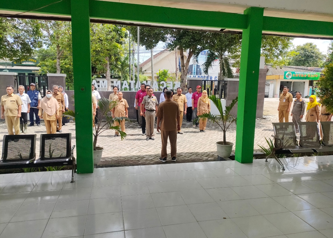 Apel hari senin