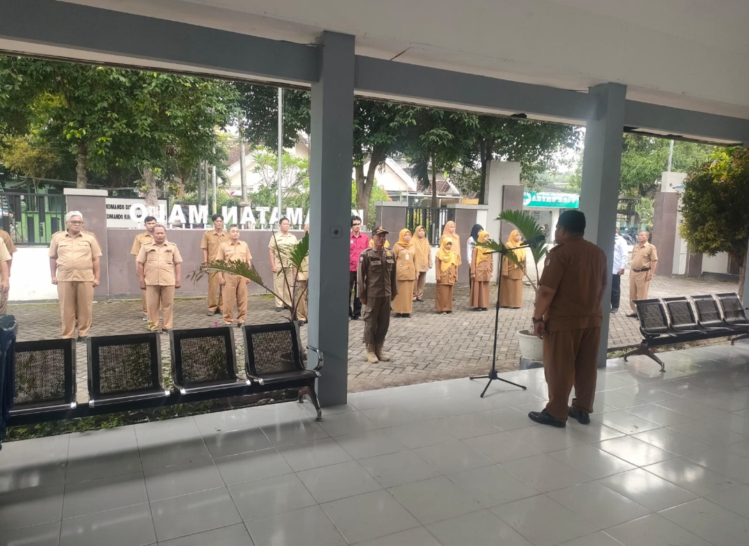Apel hari senin