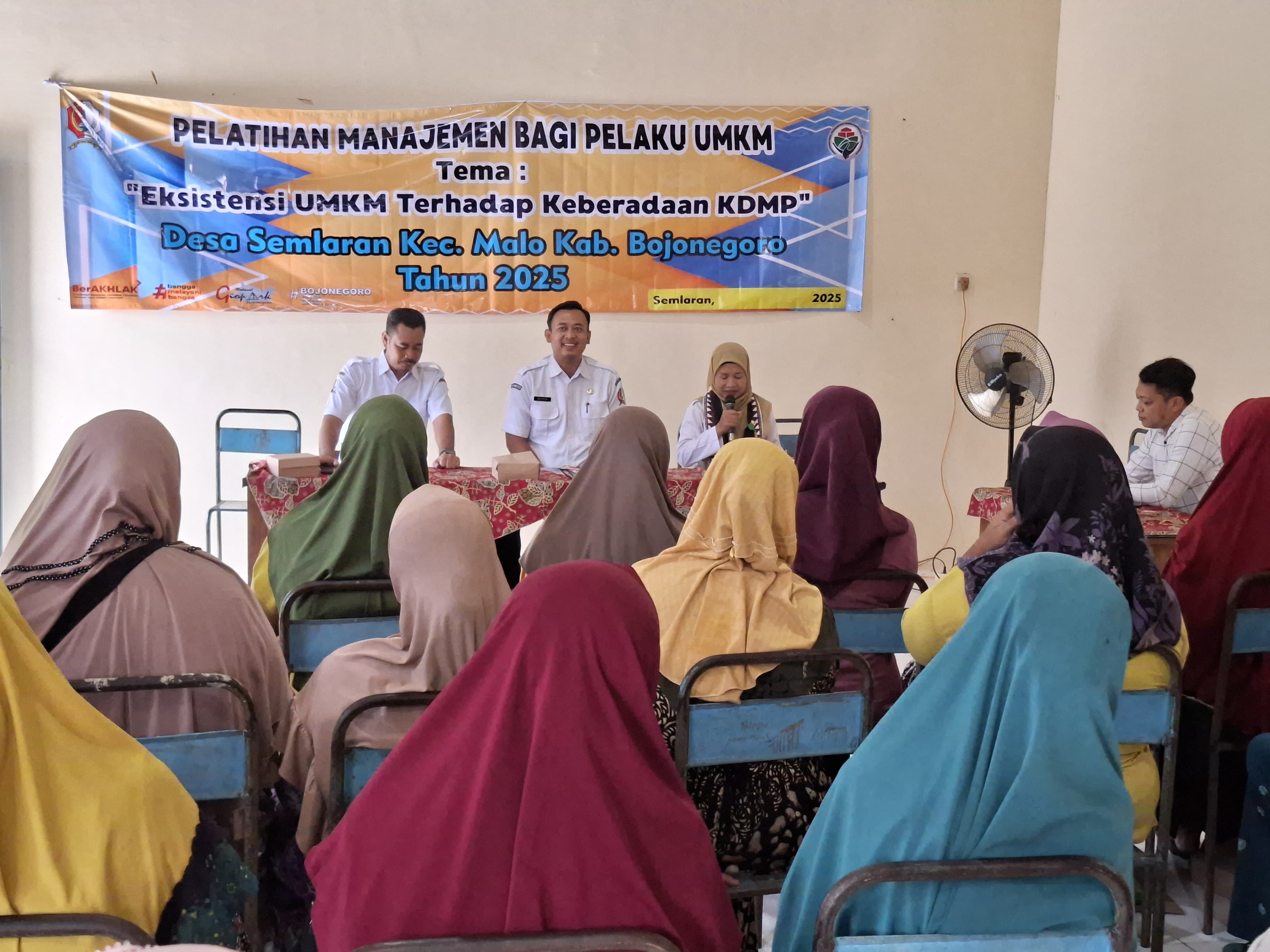 Pelatihan Manajemen UMKM di Desa Semlaran Dorong Penguatan Usaha Lokal