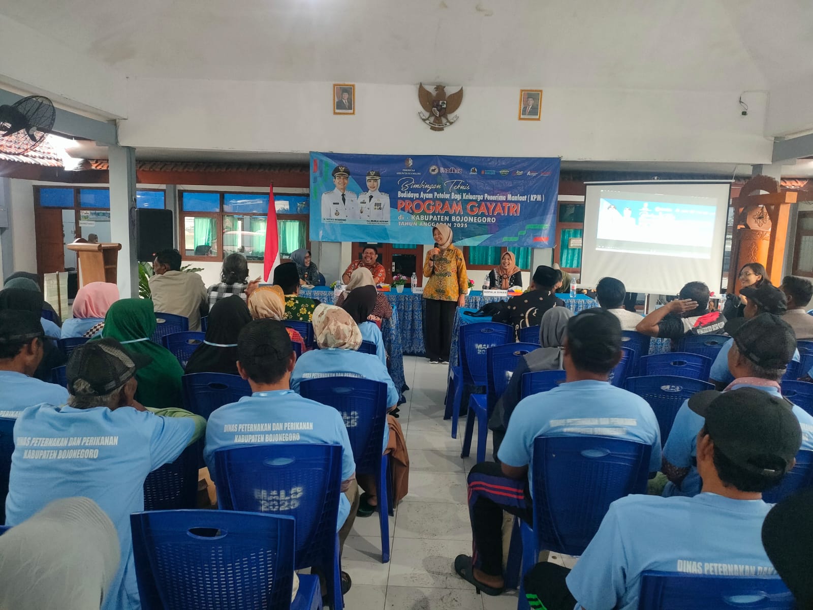 Wakil Bupati Bojonegoro Hadiri Bimtek Budidaya Ayam Petelur Program Gayatri di Kecamatan Malo