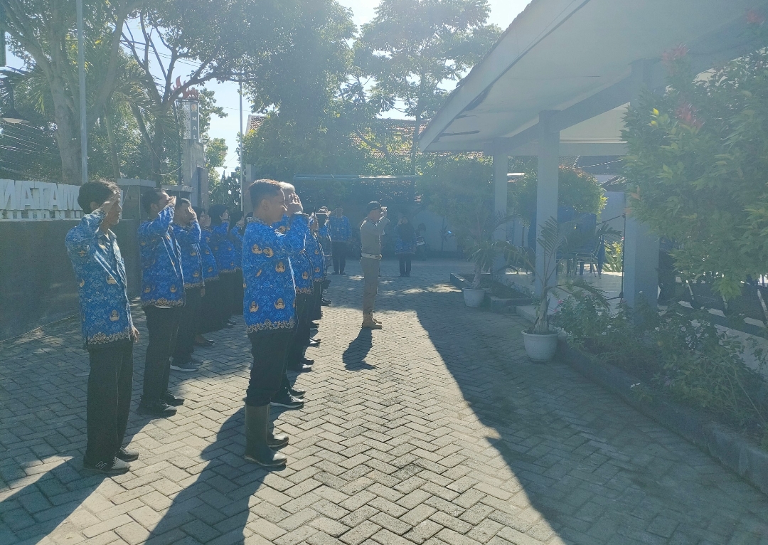 Apel pagi hari Rabu
