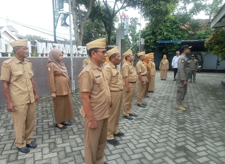 apel Pagi hari Senin
