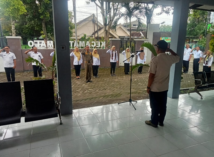 apel pagi hari Rabu