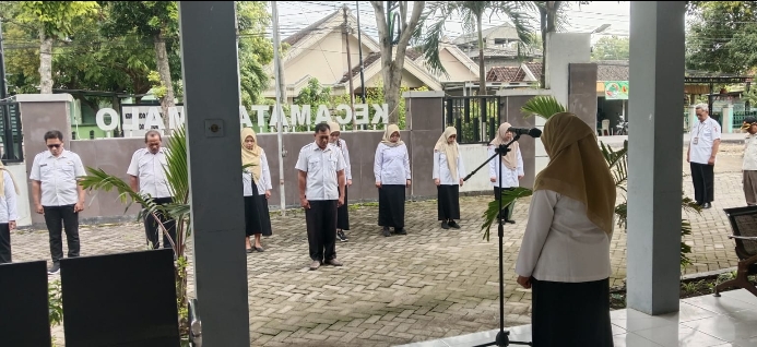 apel pagi hari Rabu