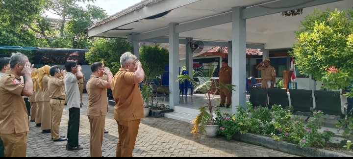 apel Pagi hari Senin