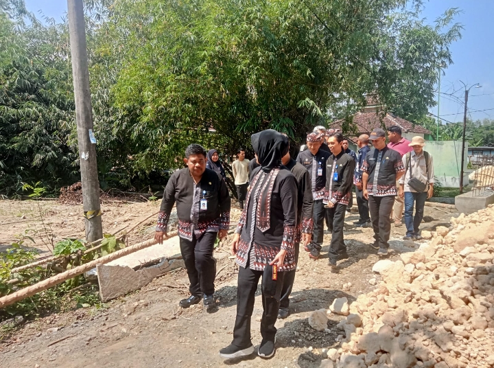 Wabub Bojonegoro Sidak Jembatan BKK Desa Trembes